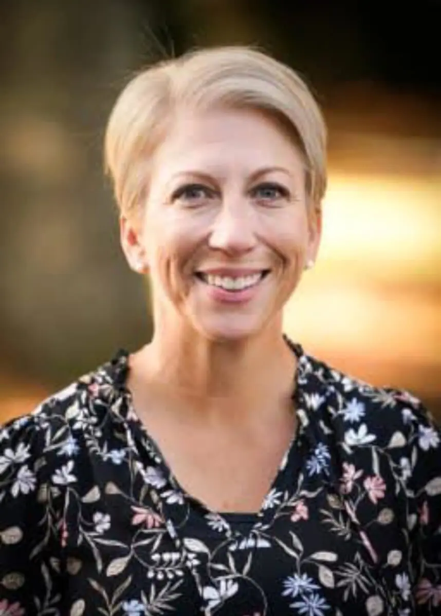 Tracey Zirneklis - Advancement Services Manager, Porter-Gaud