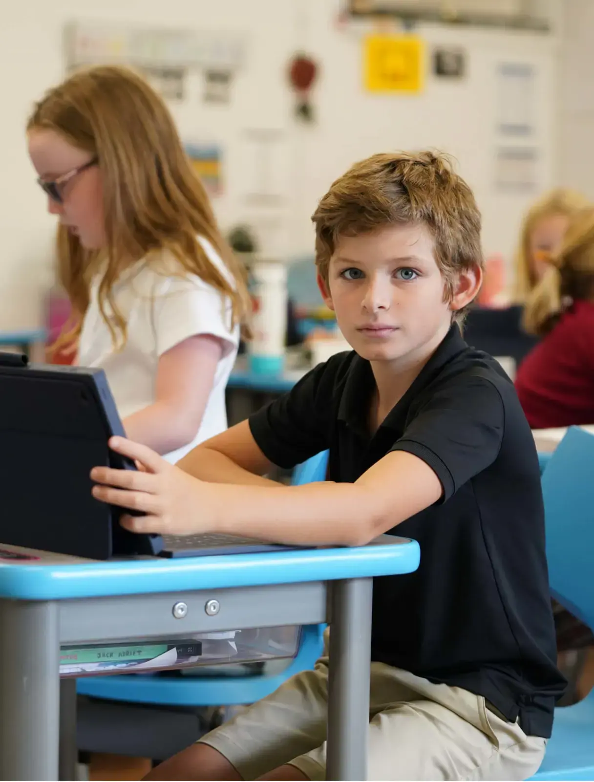 Porter-Gaud student uses an iPad in class